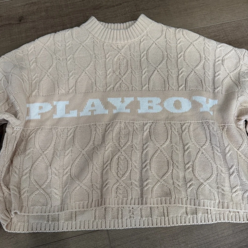 PLAYBOY x MISGUIDED Cropped Sweater Baggy Flared Sleeve Cable Knit Chunky Beige‎